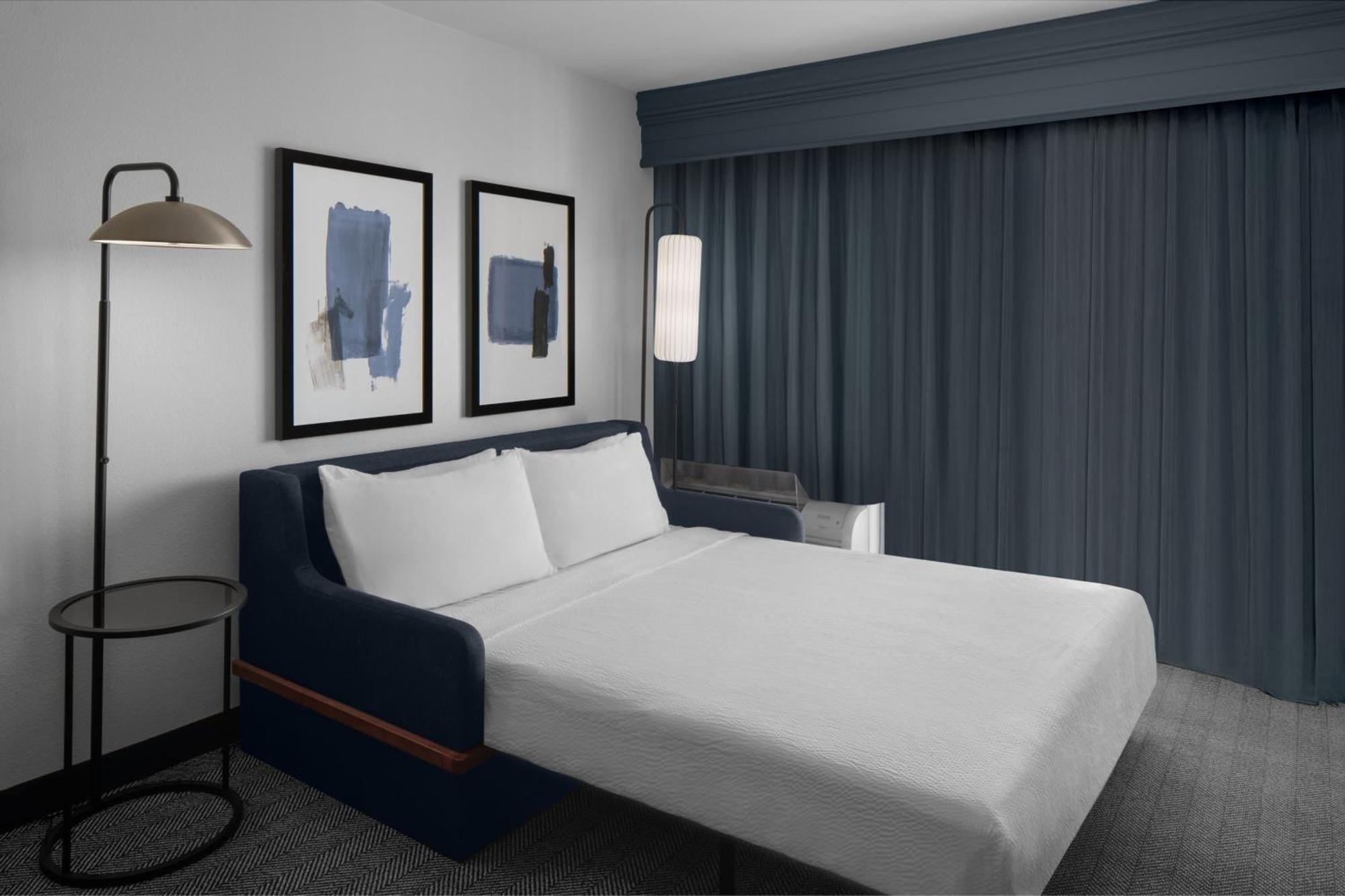Courtyard By Marriott Phoenix West/Avondale Exterior photo