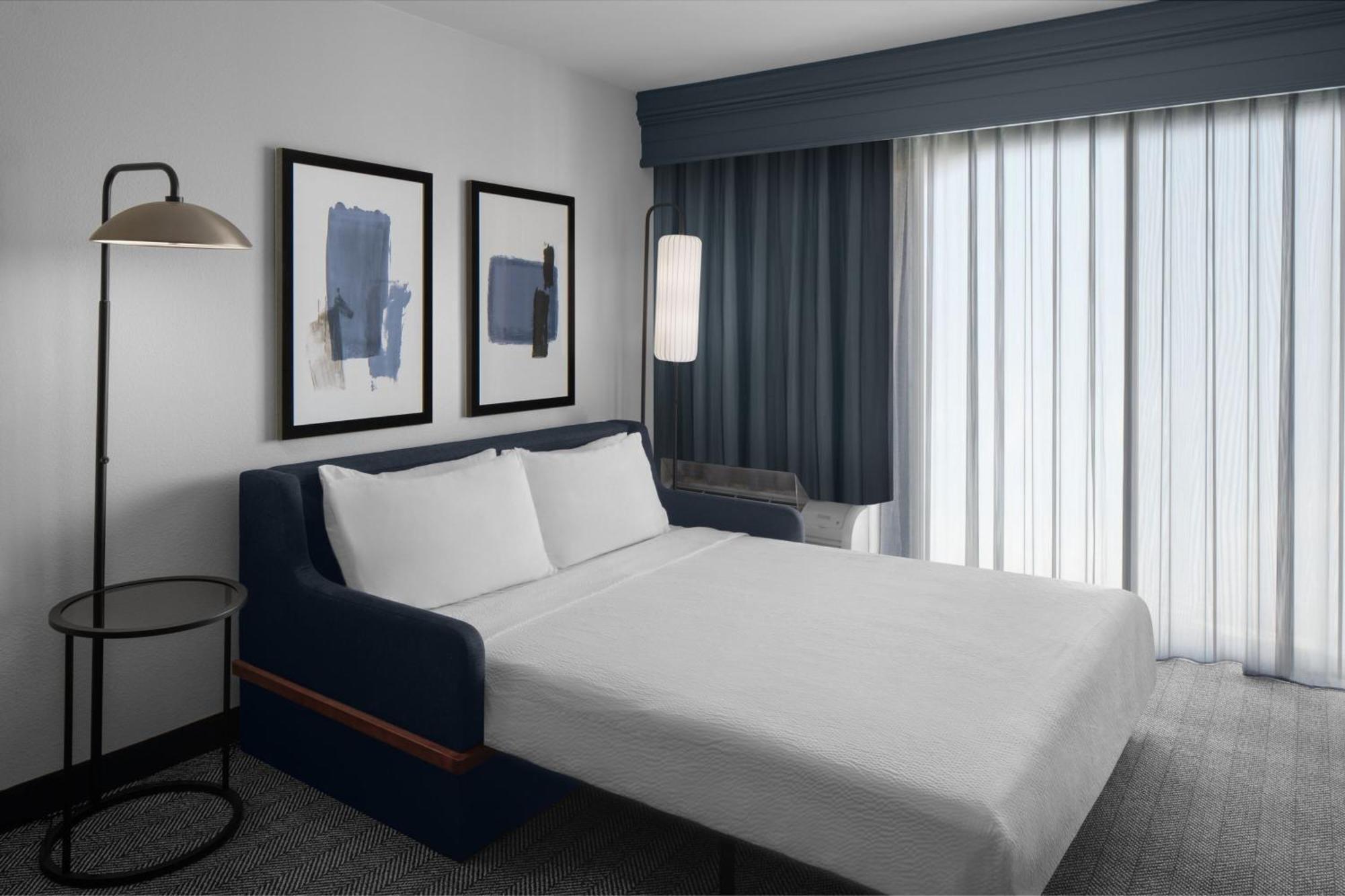 Courtyard By Marriott Phoenix West/Avondale Exterior photo