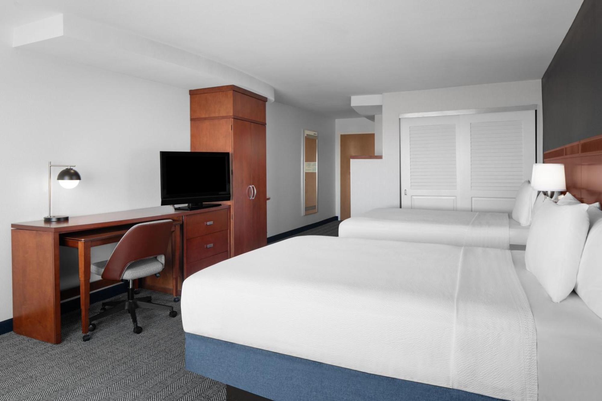 Courtyard By Marriott Phoenix West/Avondale Exterior photo