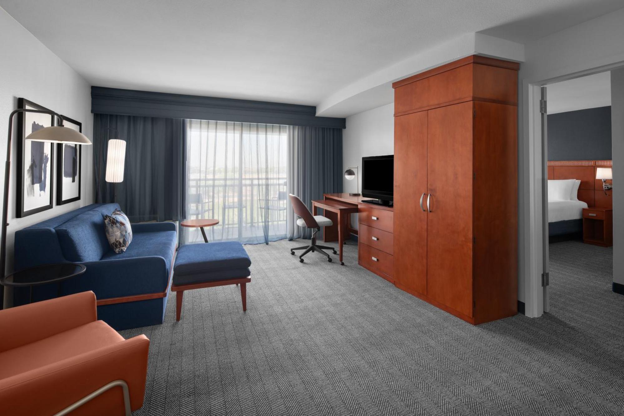 Courtyard By Marriott Phoenix West/Avondale Exterior photo